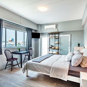 Standard Corner View Room